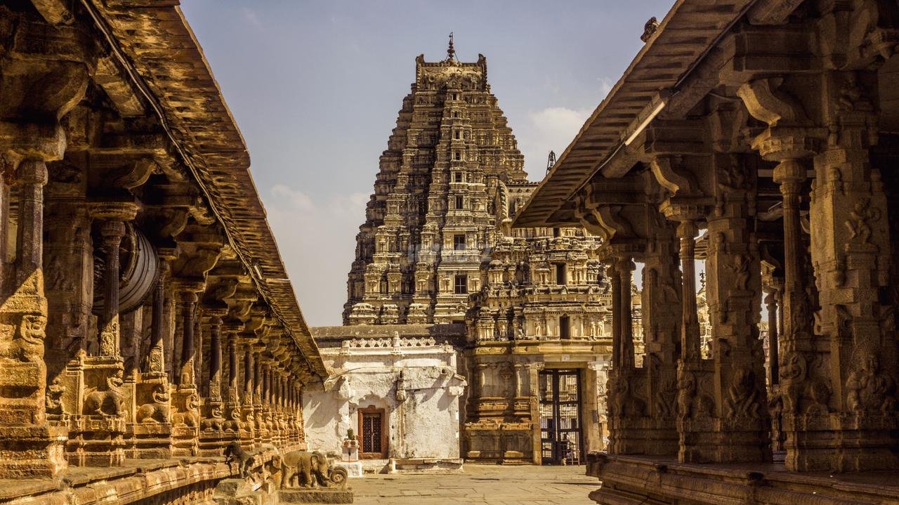 Virupaksha Temple, Hampi