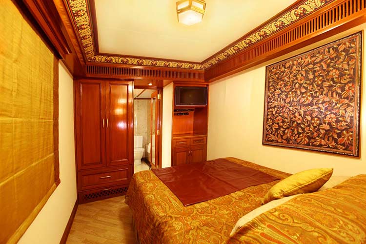 Maharajas Express Suite Cabin