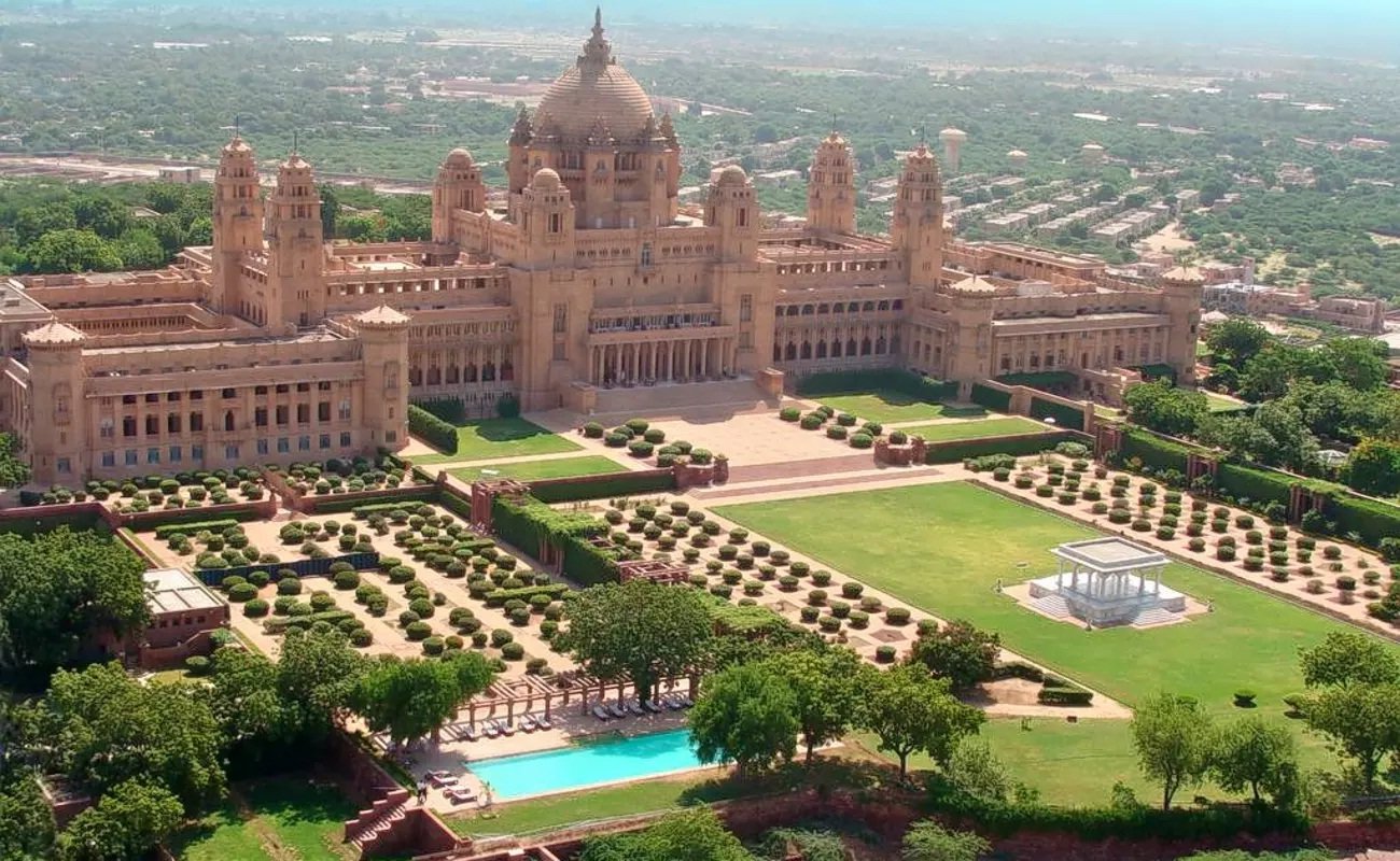 [Obrazek: Umaid-Bhawan-Palace.jpg]