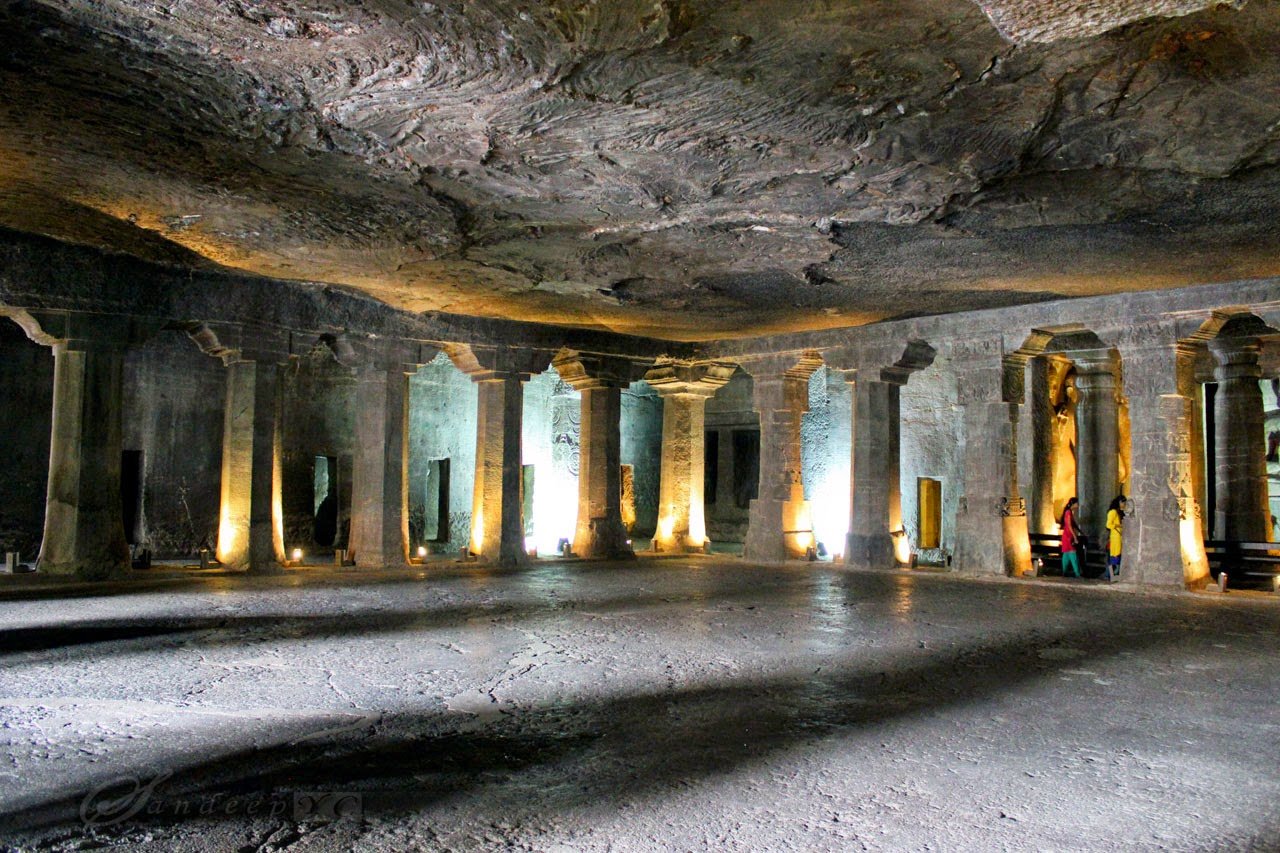 Cave 4 Ajanta