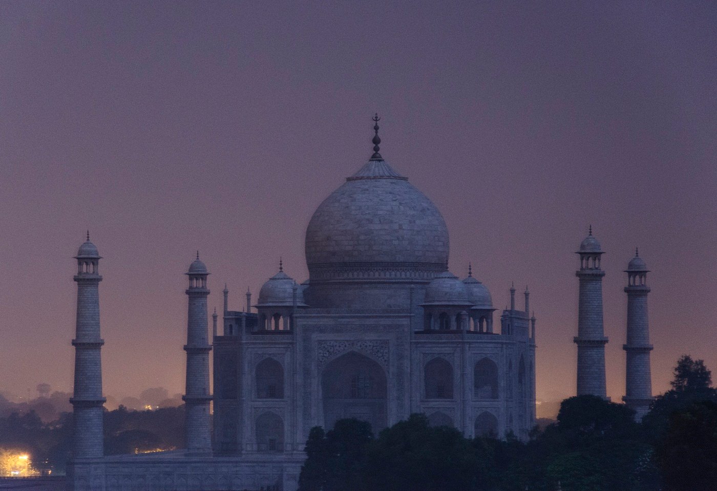 Taj Mahal Full Moon Light