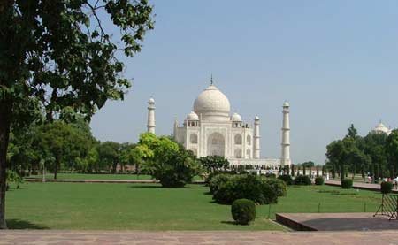 Tour to Taj Mahal Agra by Maharajas express